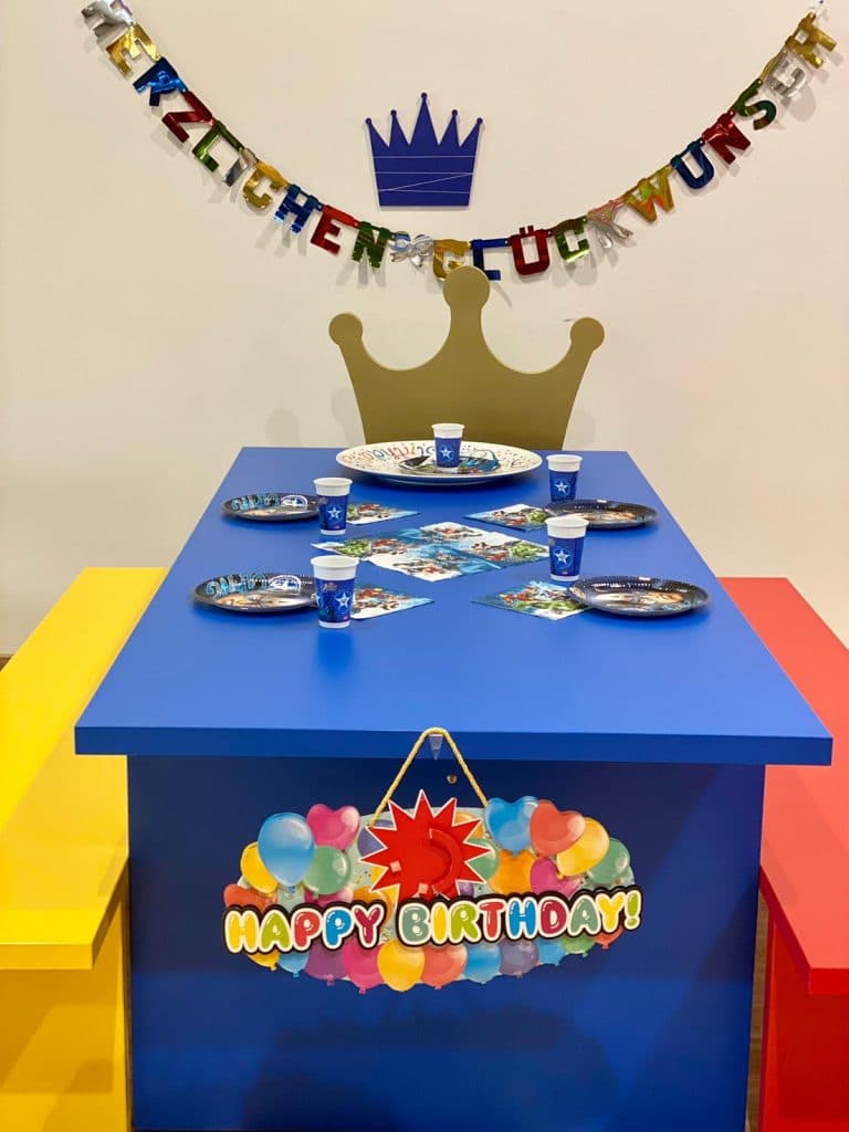 birthday table marcello fun arena captian america